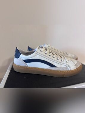 Nothing New Classic White Leather Sneakers with Navy